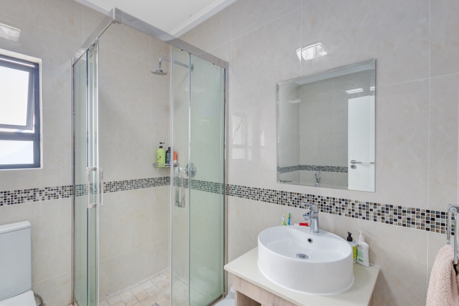 2 Bedroom Property for Sale in Weltevreden Park Gauteng