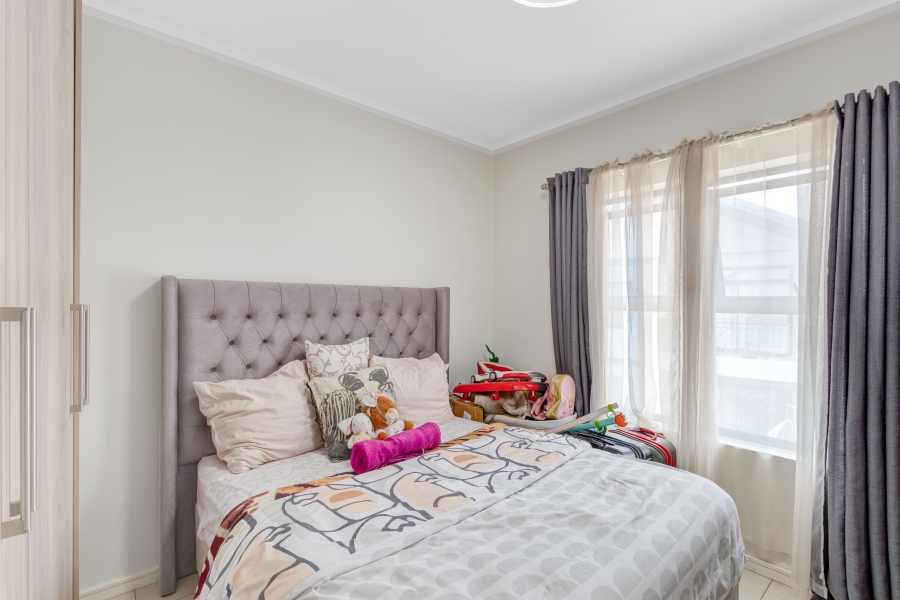 2 Bedroom Property for Sale in Weltevreden Park Gauteng