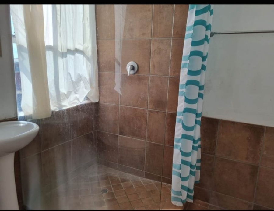 To Let 1 Bedroom Property for Rent in Northcliff Gauteng