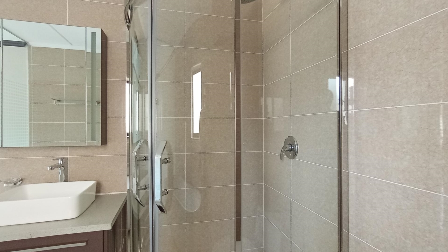3 Bedroom Property for Sale in Noordwyk Gauteng