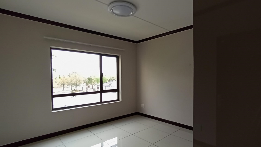 3 Bedroom Property for Sale in Noordwyk Gauteng