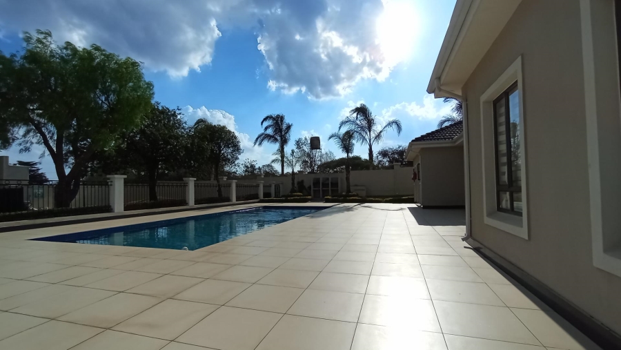 3 Bedroom Property for Sale in Noordwyk Gauteng