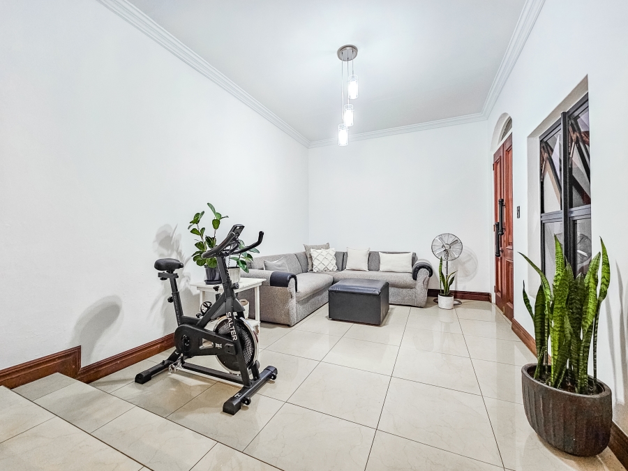 To Let 2 Bedroom Property for Rent in Magalieskruin Gauteng