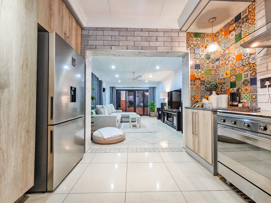 To Let 2 Bedroom Property for Rent in Magalieskruin Gauteng