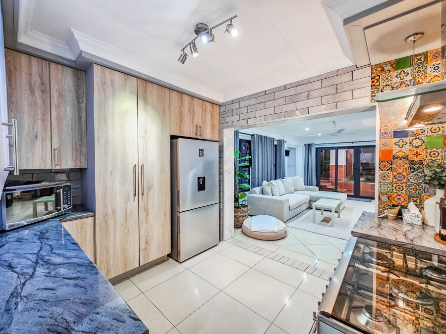 To Let 2 Bedroom Property for Rent in Magalieskruin Gauteng