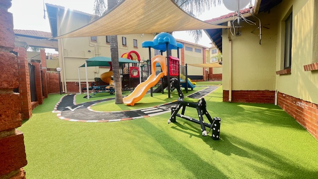 2 Bedroom Property for Sale in Sunninghill Gauteng
