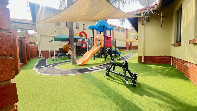 2 Bedroom Property for Sale in Sunninghill Gauteng