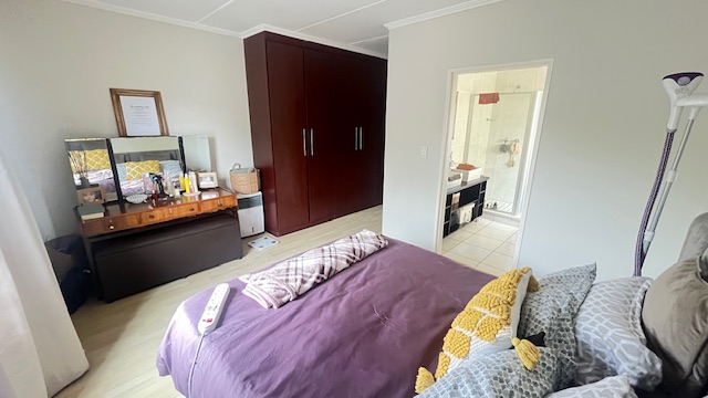 2 Bedroom Property for Sale in Sunninghill Gauteng