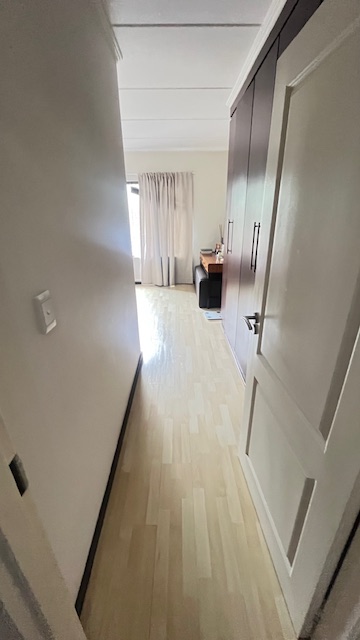 2 Bedroom Property for Sale in Sunninghill Gauteng