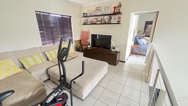 2 Bedroom Property for Sale in Sunninghill Gauteng
