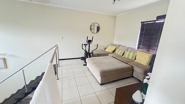 2 Bedroom Property for Sale in Sunninghill Gauteng