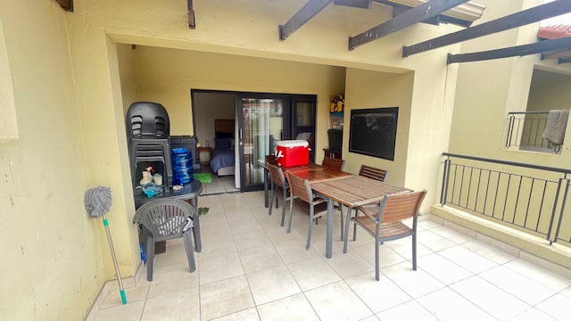 2 Bedroom Property for Sale in Sunninghill Gauteng