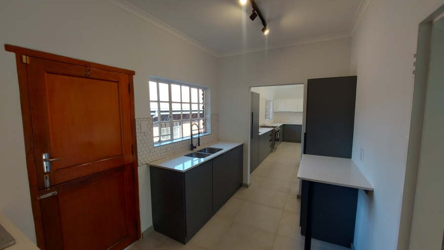 4 Bedroom Property for Sale in Waterkloof Heights Gauteng