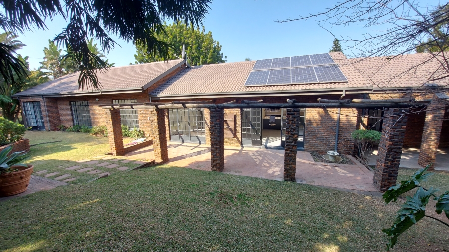 4 Bedroom Property for Sale in Waterkloof Heights Gauteng