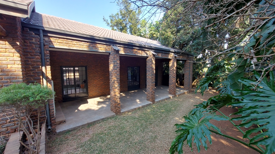 4 Bedroom Property for Sale in Waterkloof Heights Gauteng
