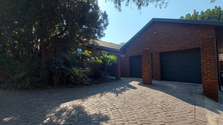4 Bedroom Property for Sale in Waterkloof Heights Gauteng