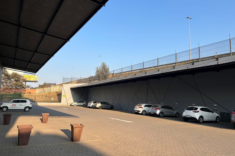 To Let commercial Property for Rent in Pomona Gauteng
