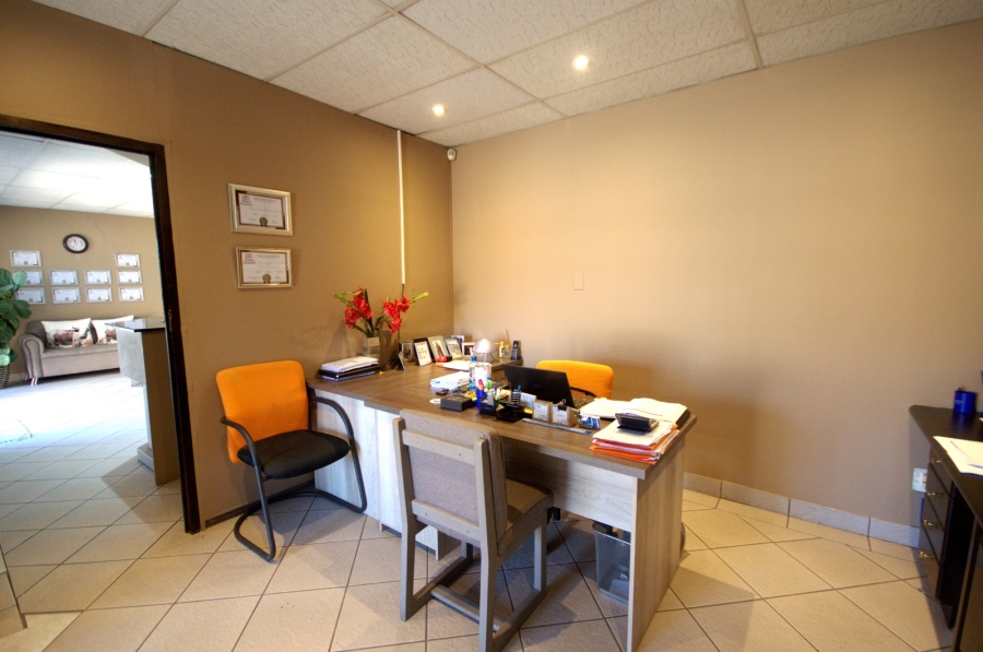 To Let commercial Property for Rent in Three Rivers Gauteng