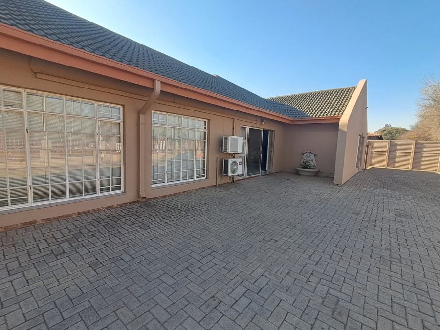 Commercial Property for Sale in Three Rivers Gauteng