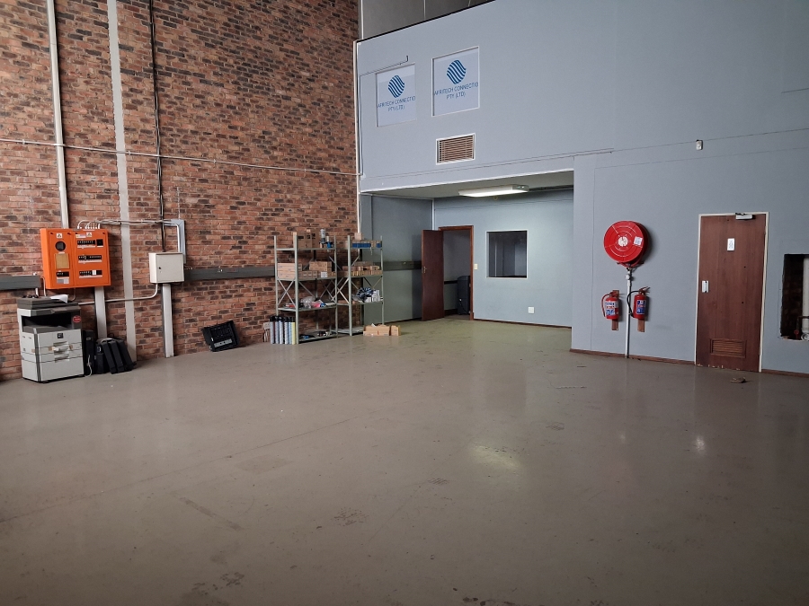 To Let commercial Property for Rent in Randjespark Gauteng