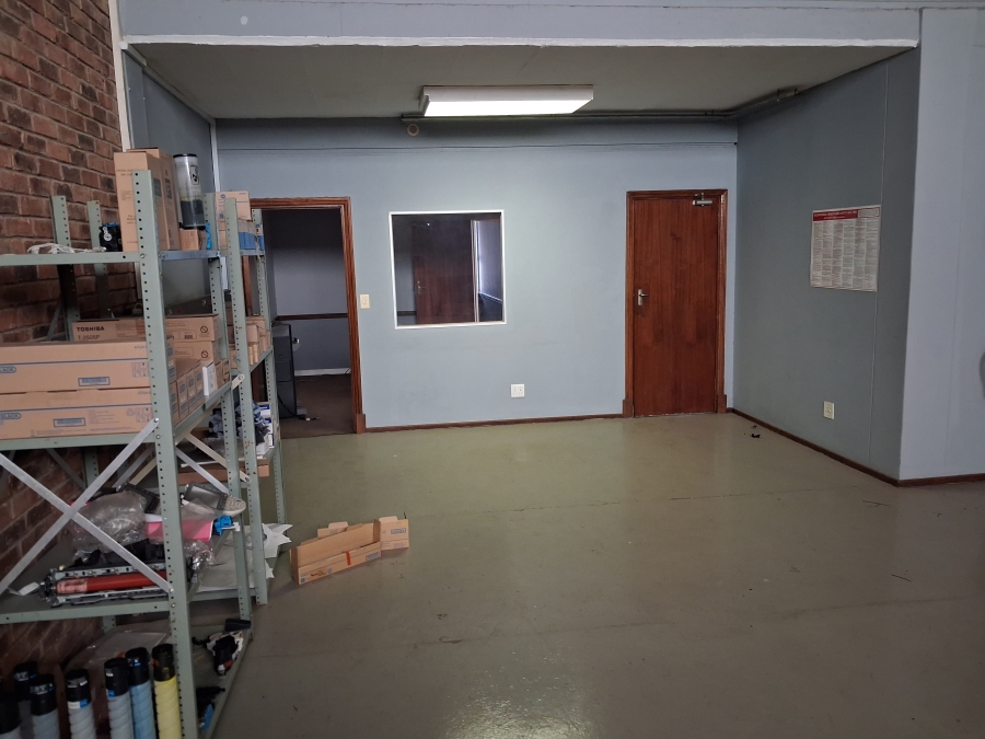 To Let commercial Property for Rent in Randjespark Gauteng