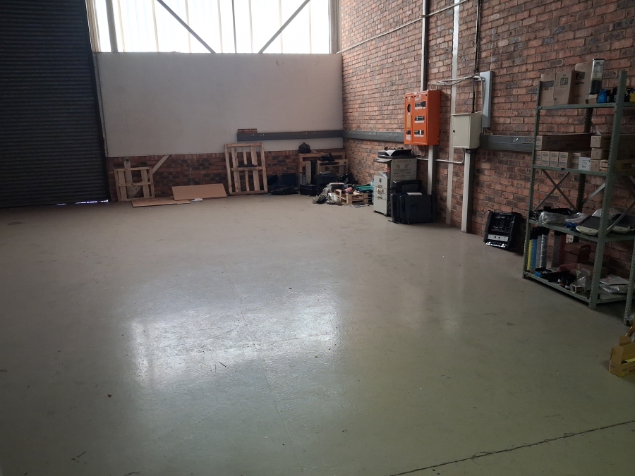 To Let commercial Property for Rent in Randjespark Gauteng