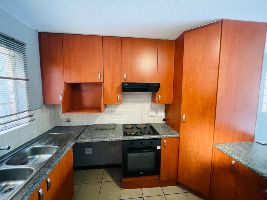 To Let 2 Bedroom Property for Rent in Birchleigh Gauteng