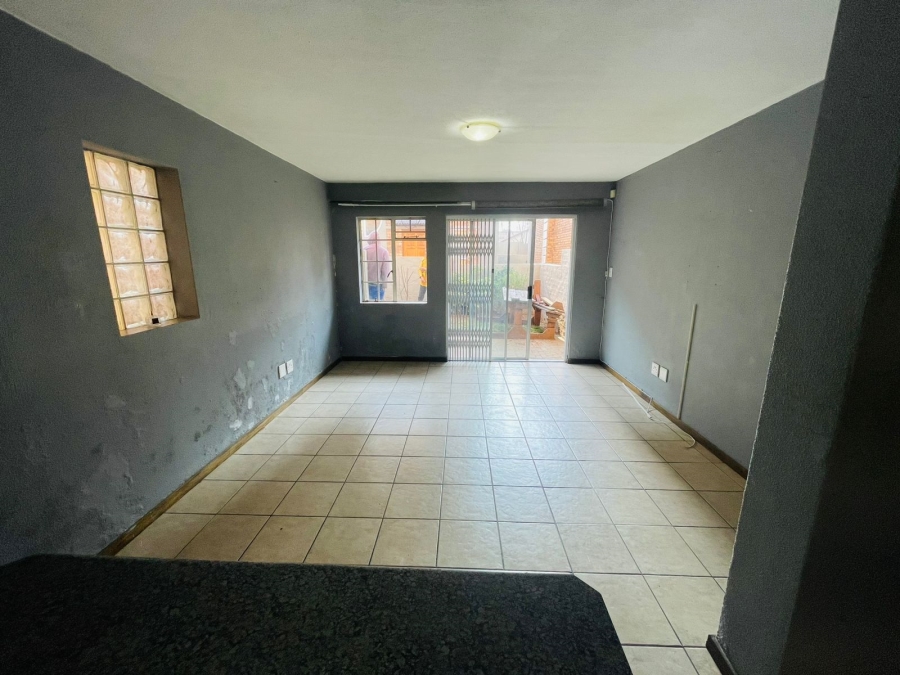 To Let 2 Bedroom Property for Rent in Birchleigh Gauteng