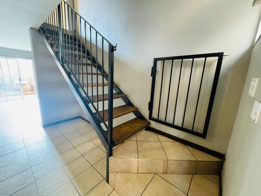 To Let 2 Bedroom Property for Rent in Birchleigh Gauteng