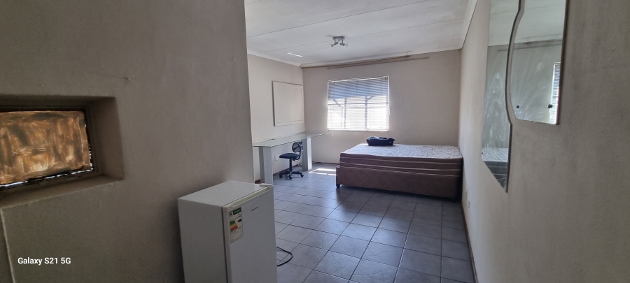 1 Bedroom Property for Sale in Hatfield Gauteng