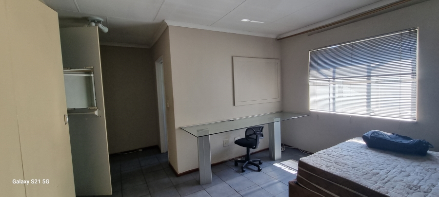1 Bedroom Property for Sale in Hatfield Gauteng