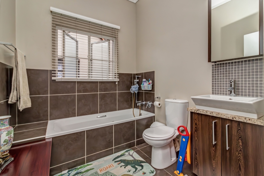 3 Bedroom Property for Sale in Fourways Gauteng
