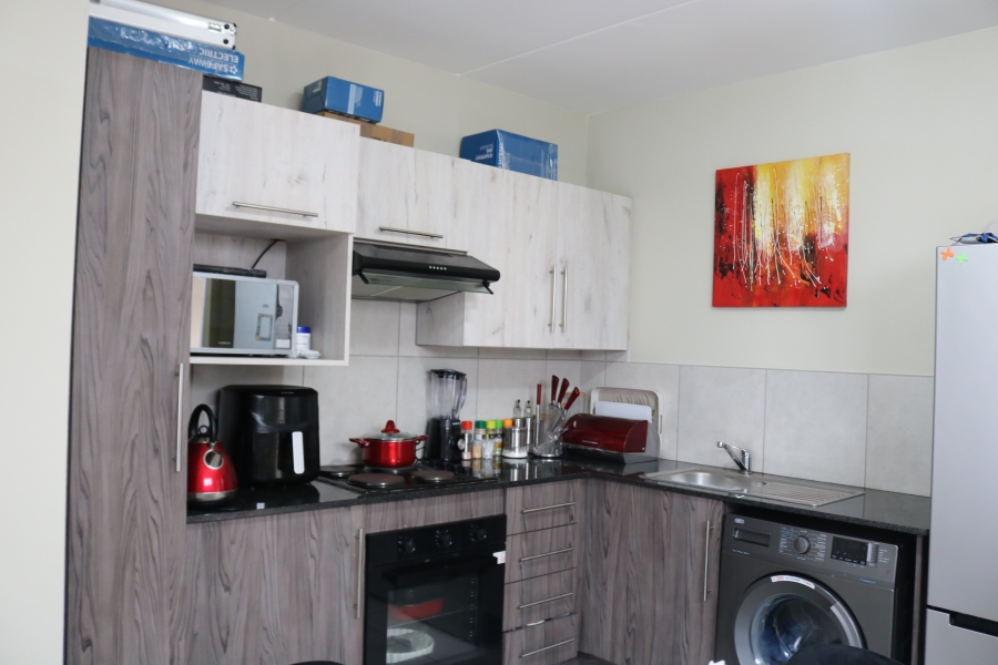 2 Bedroom Property for Sale in Norton Home Estate AH Gauteng