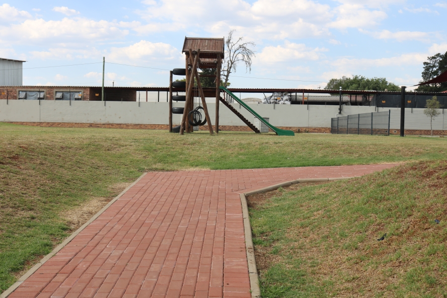 2 Bedroom Property for Sale in Norton Home Estate AH Gauteng