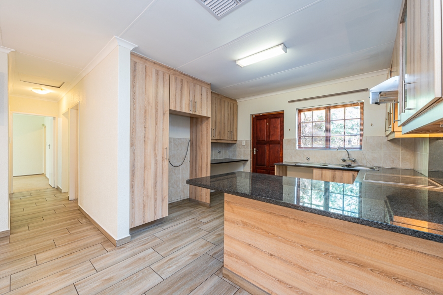 3 Bedroom Property for Sale in Pinehaven Gauteng