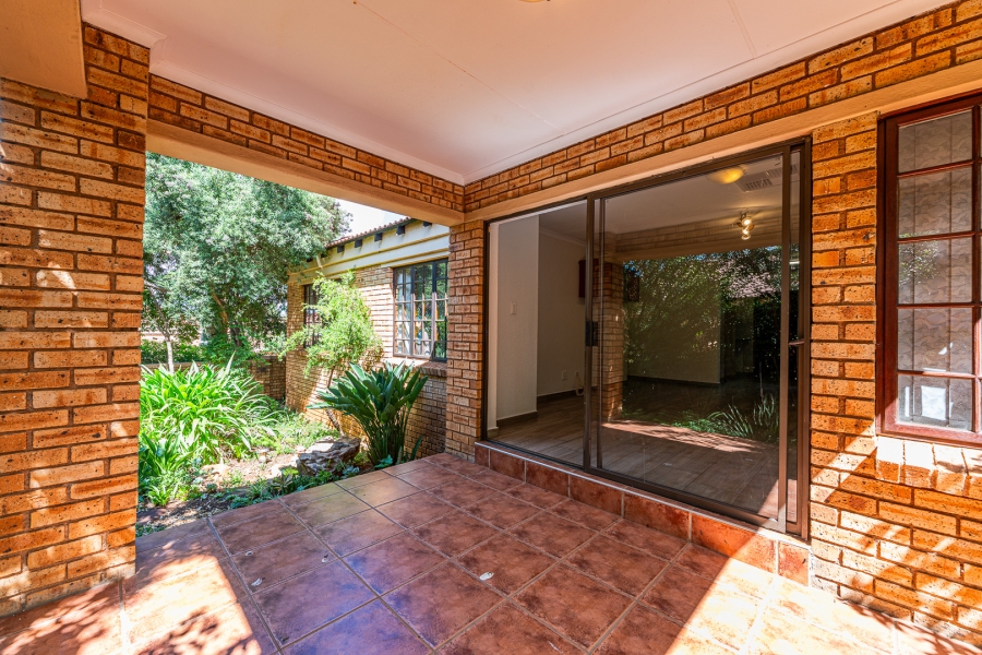 3 Bedroom Property for Sale in Pinehaven Gauteng