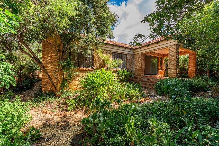 3 Bedroom Property for Sale in Pinehaven Gauteng