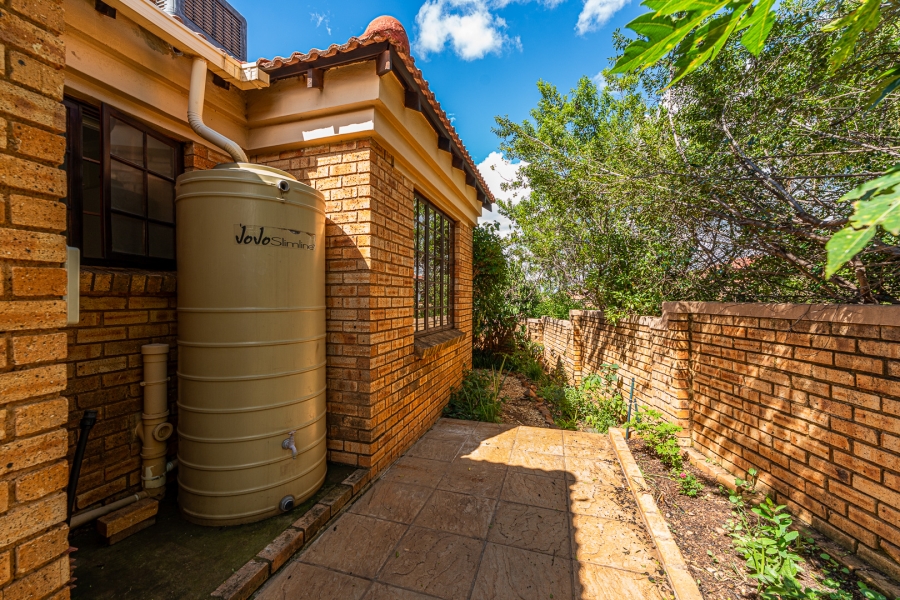 3 Bedroom Property for Sale in Pinehaven Gauteng