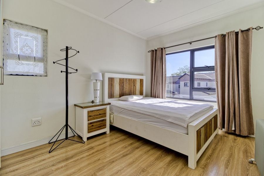 To Let 2 Bedroom Property for Rent in Fourways Gauteng
