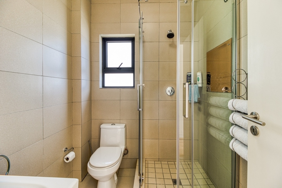 To Let 2 Bedroom Property for Rent in Fourways Gauteng