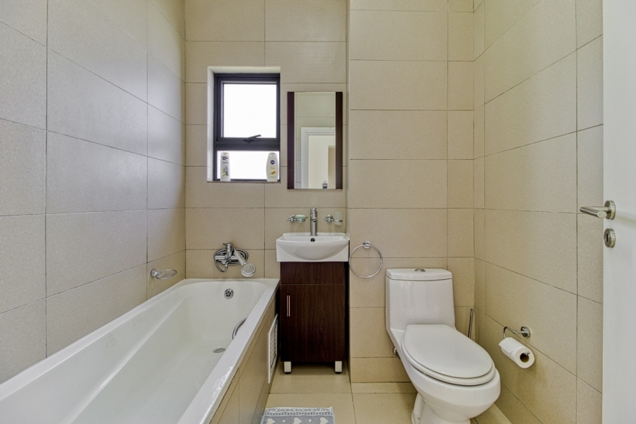 To Let 2 Bedroom Property for Rent in Fourways Gauteng