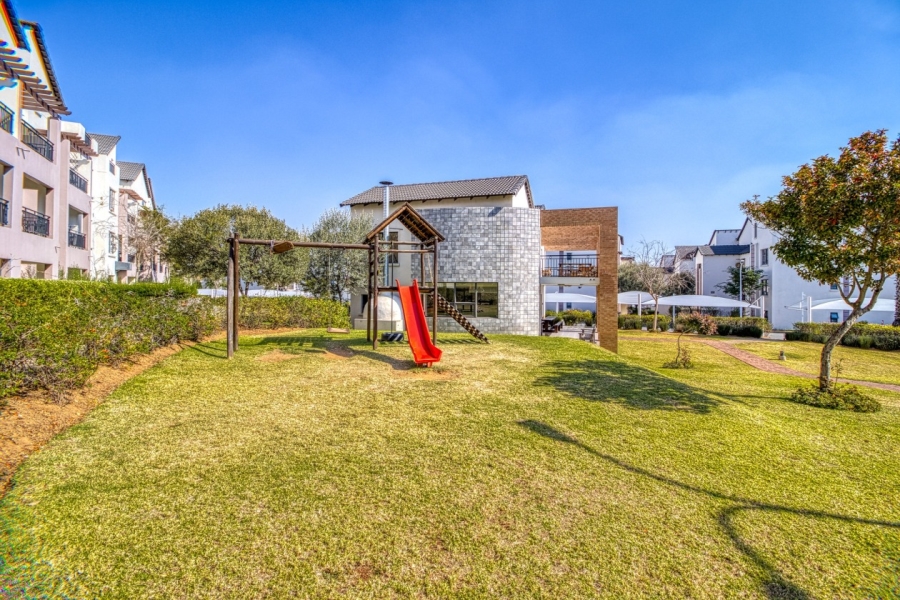 To Let 2 Bedroom Property for Rent in Fourways Gauteng