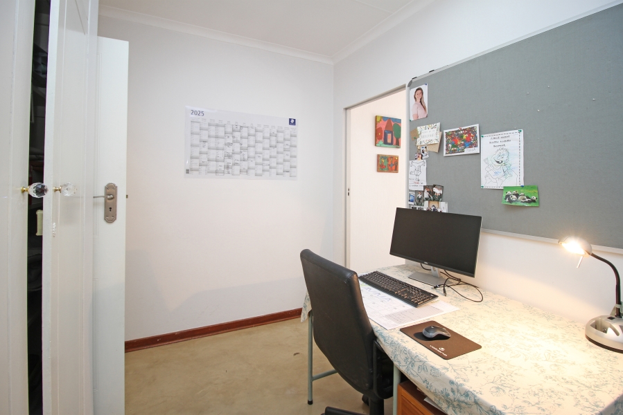 3 Bedroom Property for Sale in Fairland Gauteng