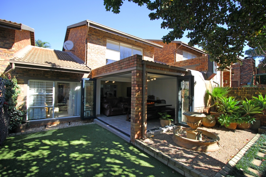 3 Bedroom Property for Sale in Fairland Gauteng