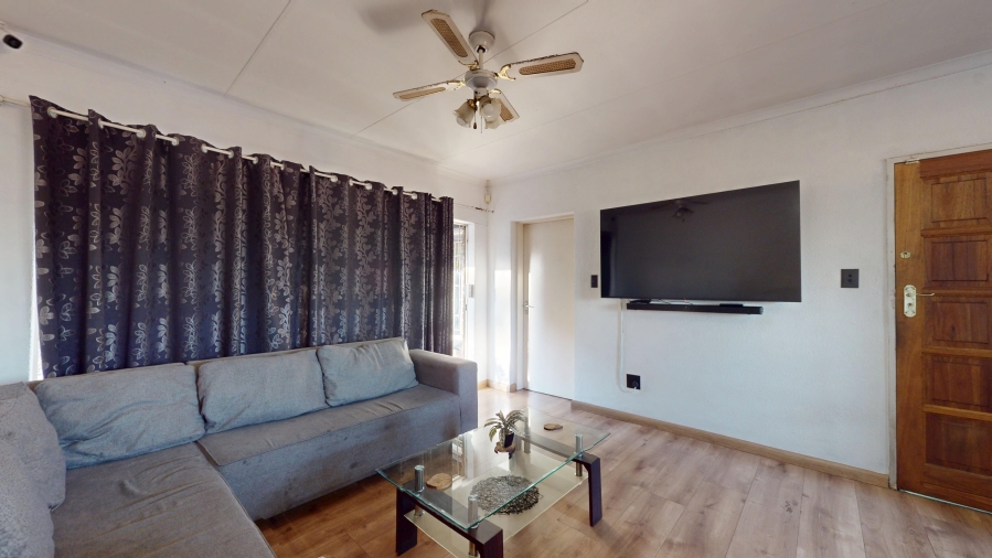 4 Bedroom Property for Sale in Brentwood Gauteng