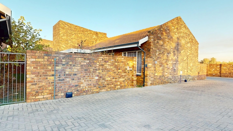 4 Bedroom Property for Sale in Brentwood Gauteng