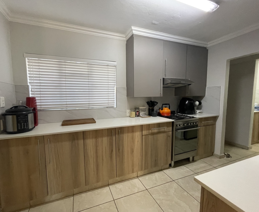4 Bedroom Property for Sale in Brooklyn Gauteng