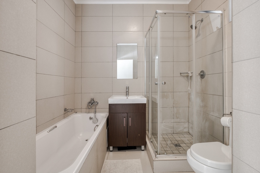 1 Bedroom Property for Sale in Fourways Gauteng