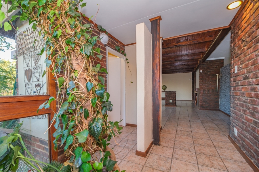 3 Bedroom Property for Sale in Constantia Kloof Gauteng