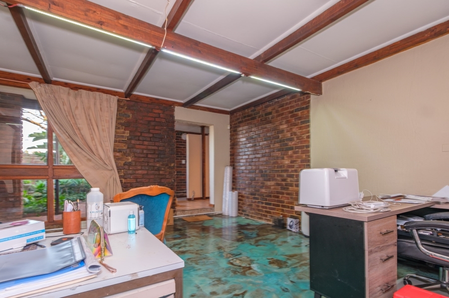 3 Bedroom Property for Sale in Constantia Kloof Gauteng